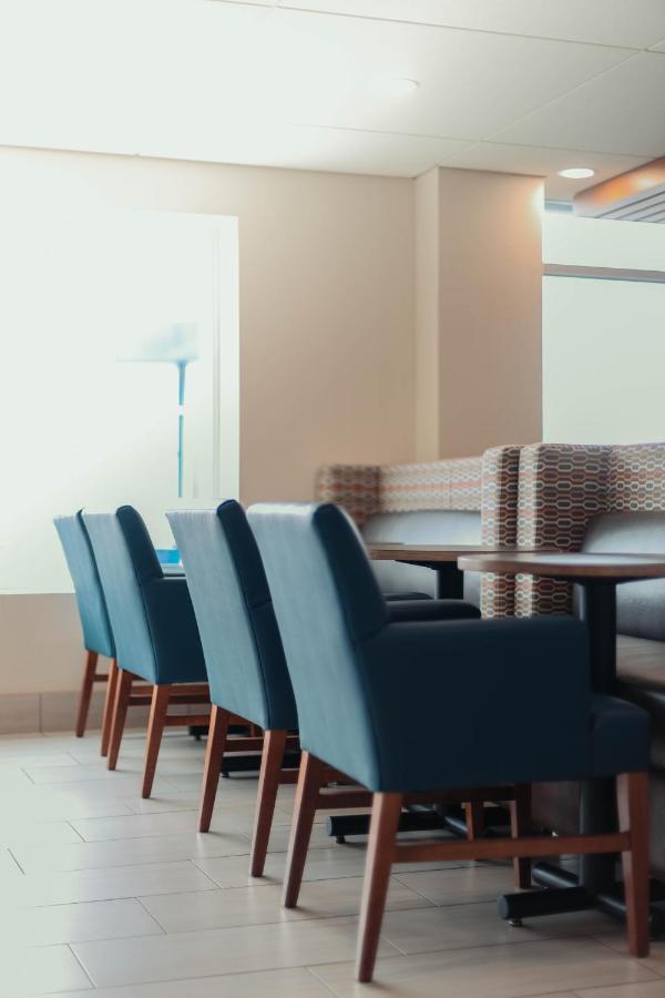 Holiday Inn Express - Allentown North By Ihg Exterior foto